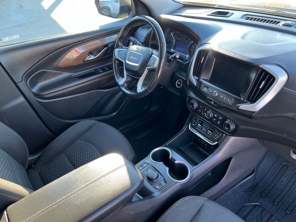 2020 GMC Terrain Image 12