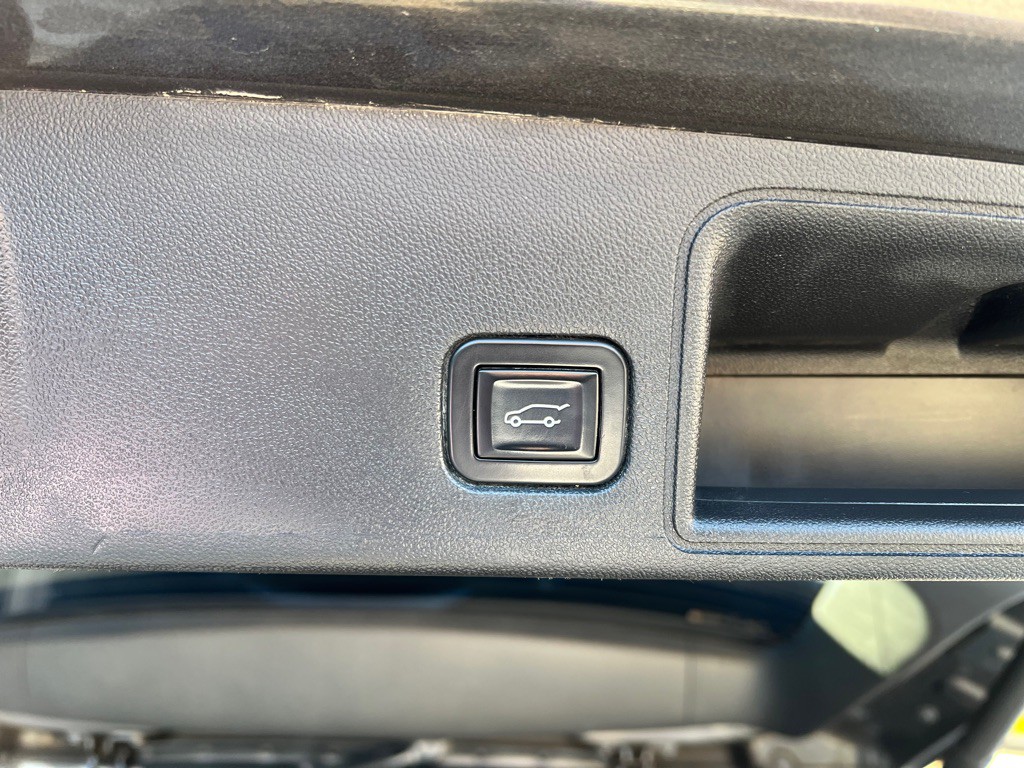 2020 GMC Terrain Image 19