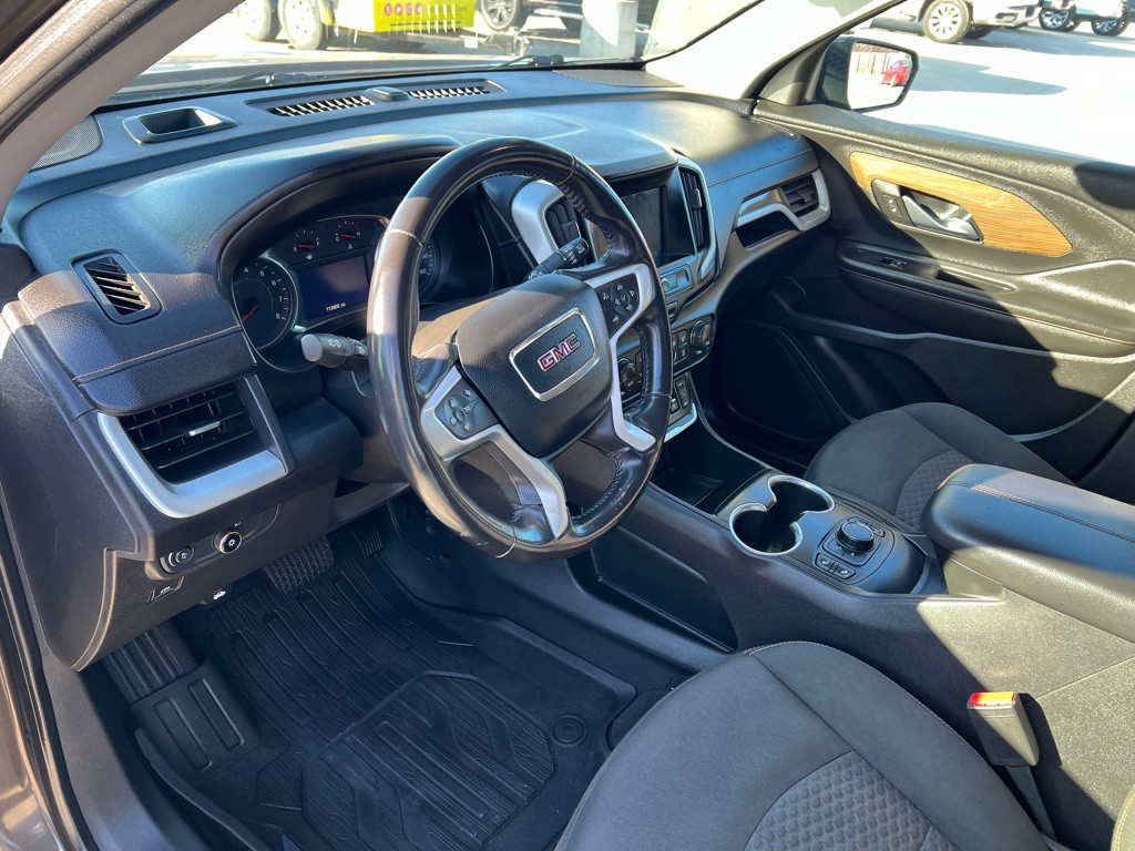 2020 GMC Terrain Image 22
