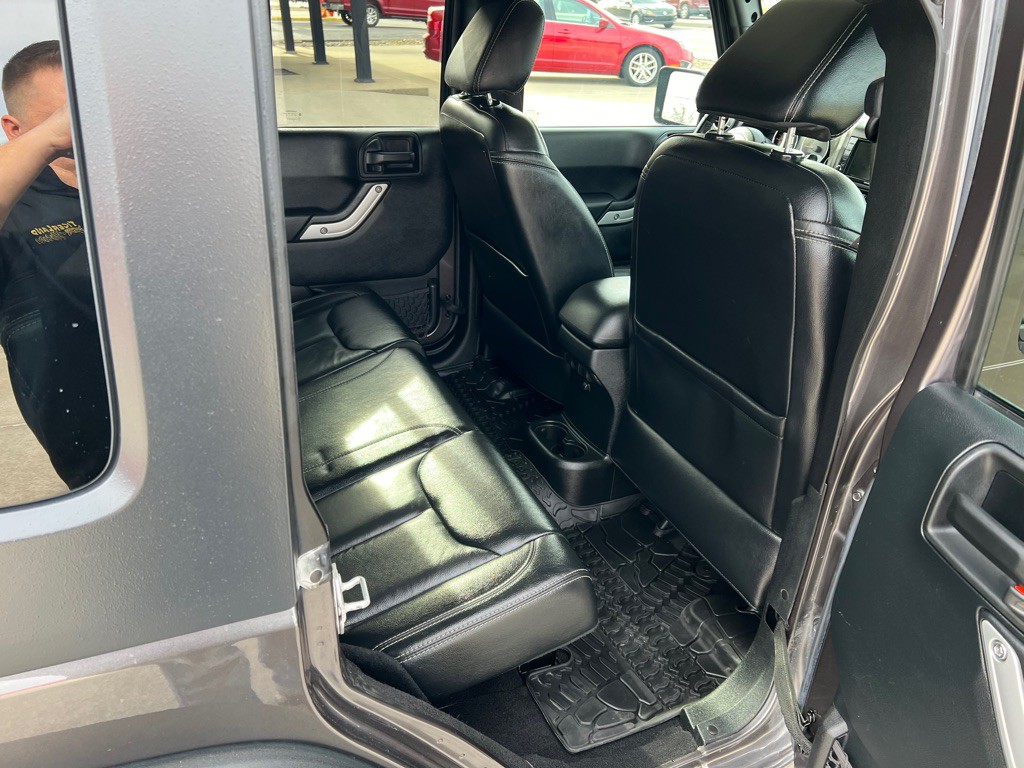 2016 Jeep Wrangler Unlimited Image 15