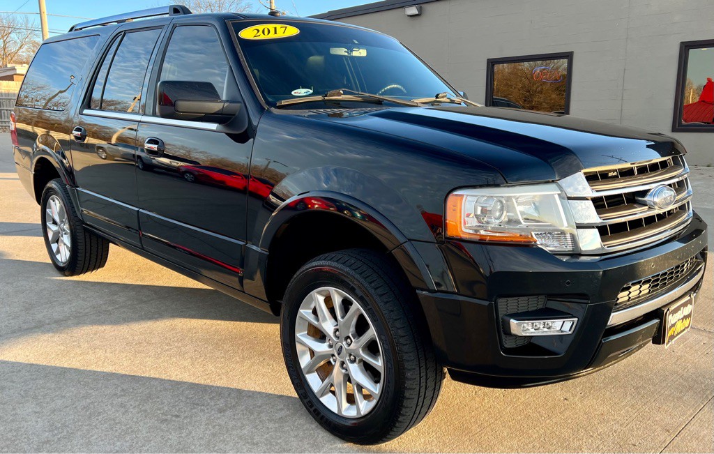 2017 Ford Expedition Image 1