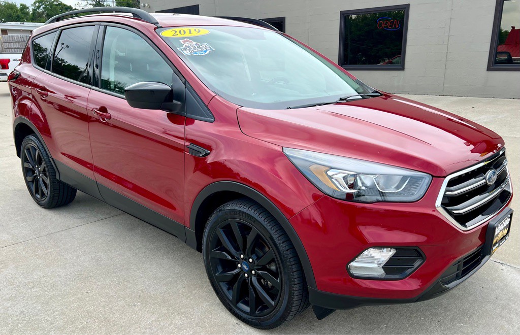 2019 Ford Escape Image 1