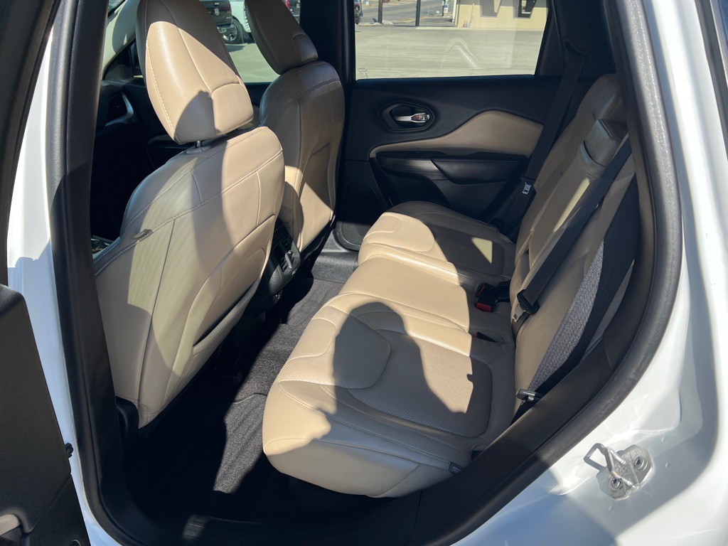 2015 Jeep Cherokee Image 20