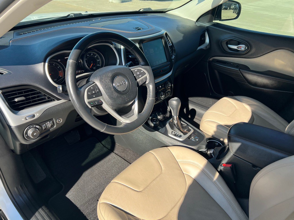 2015 Jeep Cherokee Image 22