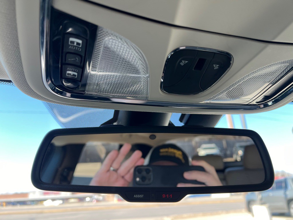 2015 Jeep Cherokee Image 31