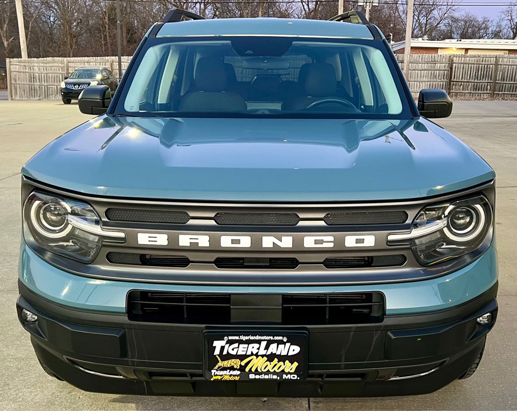 2021 Ford Bronco Image 2