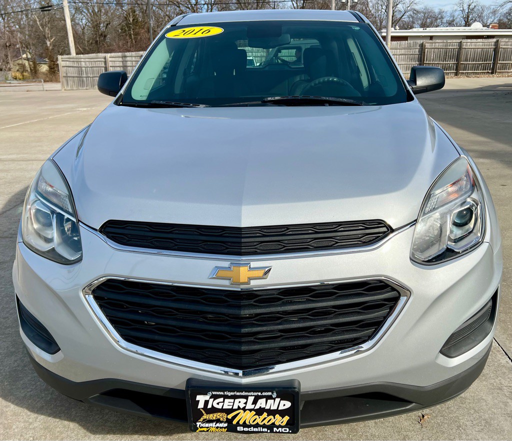 2016 Chevrolet Equinox Image 2