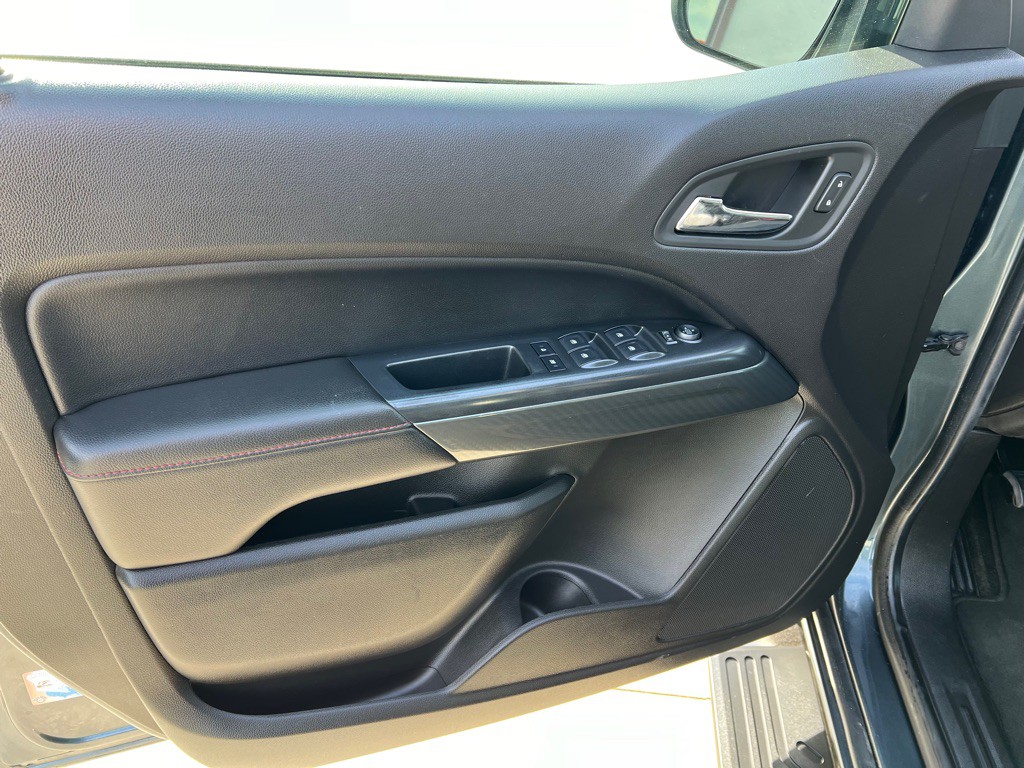 2015 GMC Canyon Image 23