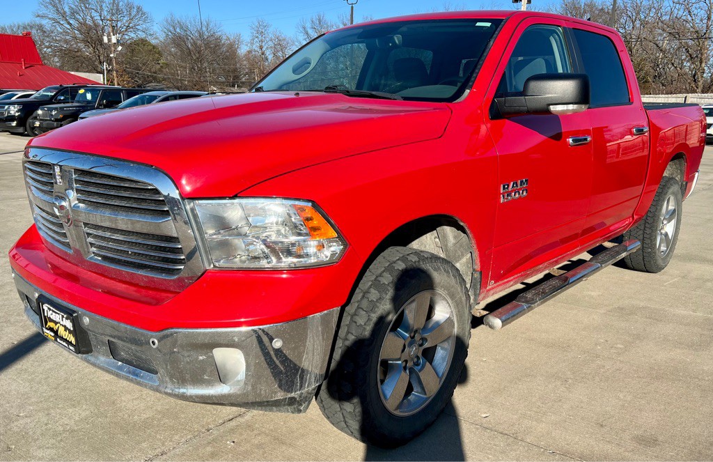 2017 RAM 1500 Image 3