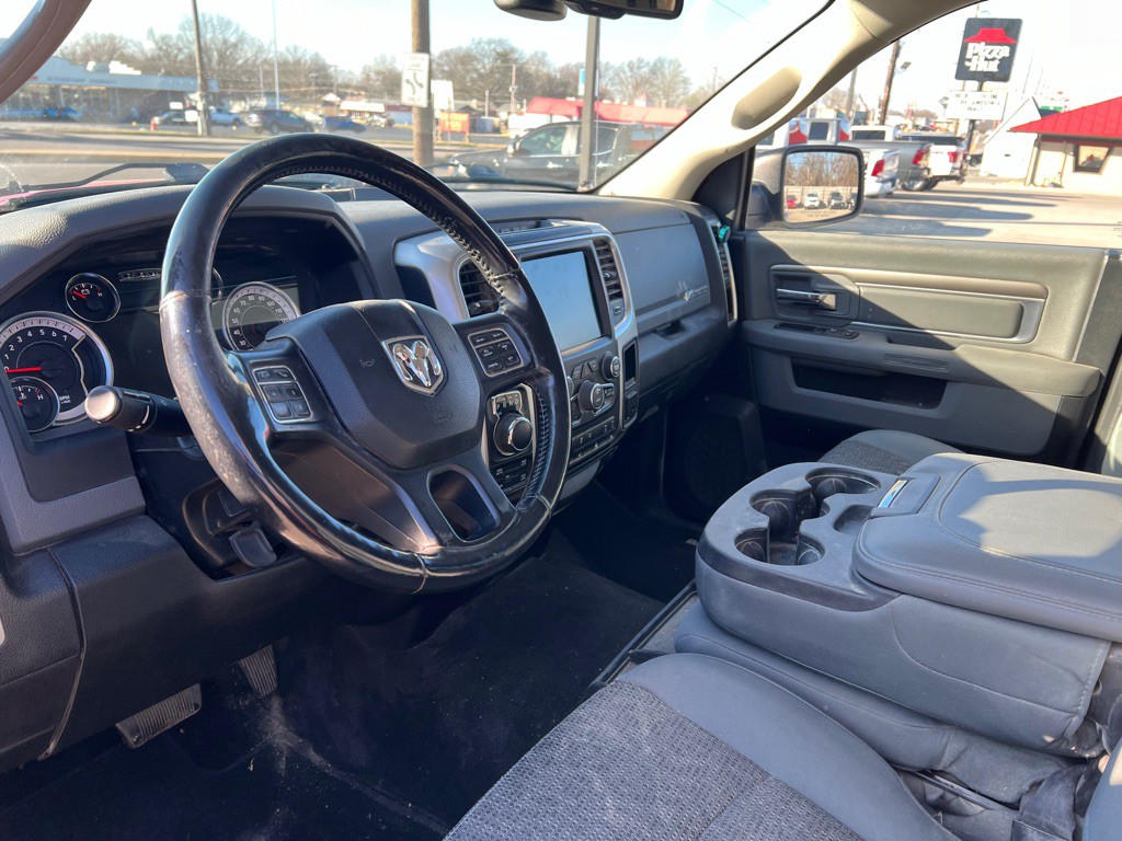 2017 RAM 1500 Image 9