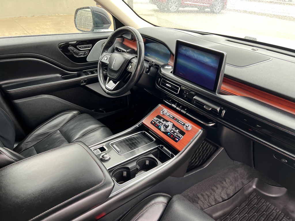 2021 Lincoln Aviator Image 13