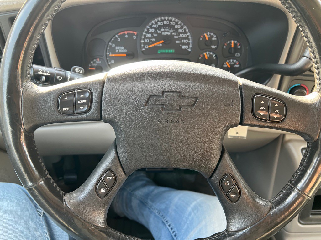 2005 Chevrolet Silverado 1500 Image 25