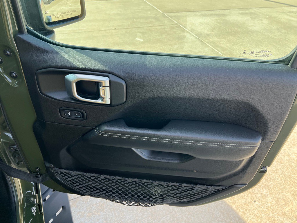 2023 Jeep Gladiator Image 12