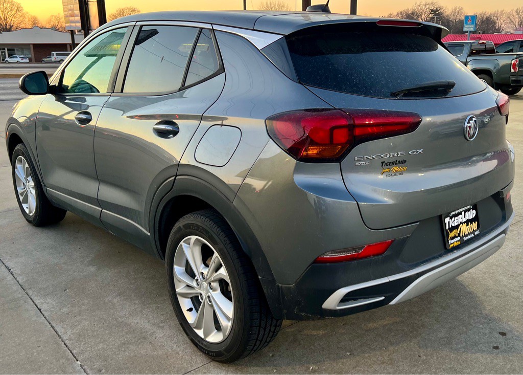 2022 Buick Enclave Image 4