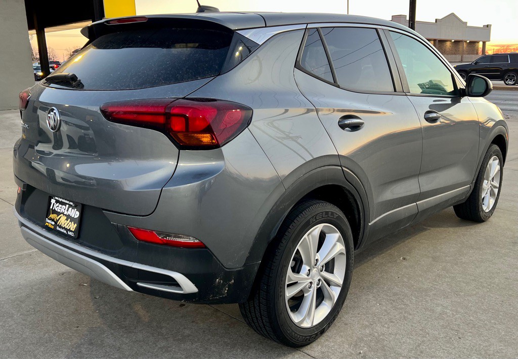 2022 Buick Enclave Image 5