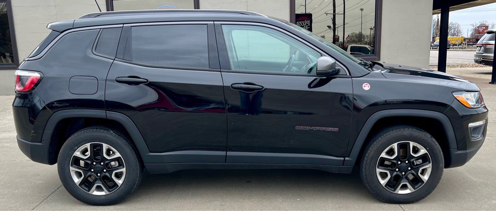 2018 Jeep Compass Image 2