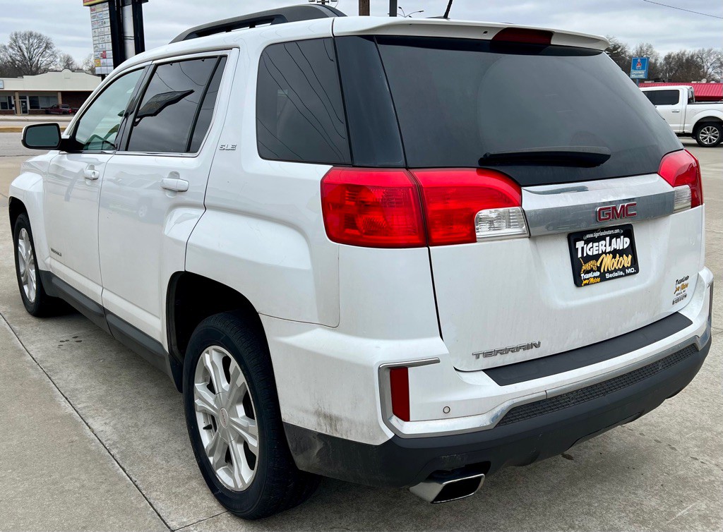 2017 GMC Terrain Image 4