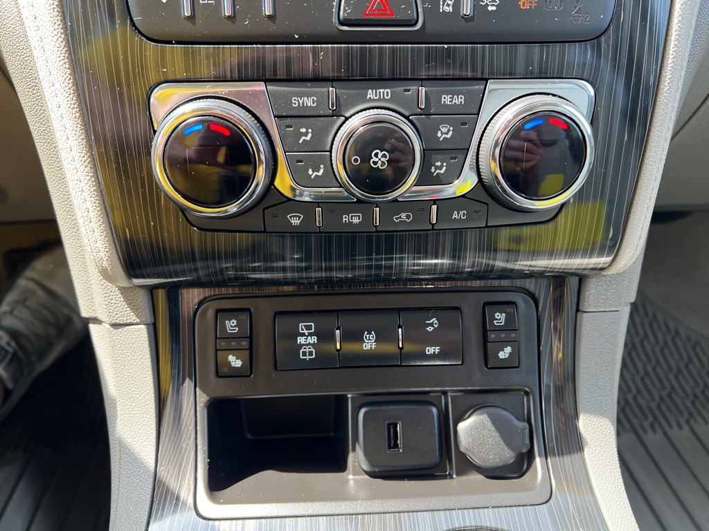 2016 Chevrolet Traverse Image 28