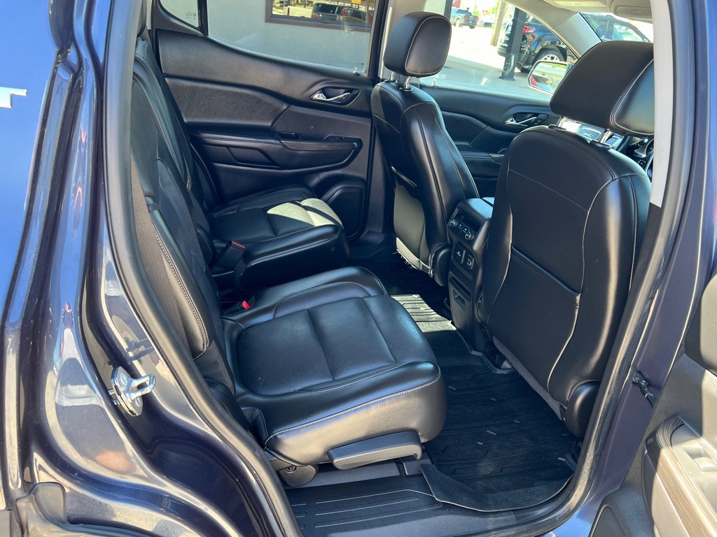 2018 GMC Acadia Image 17