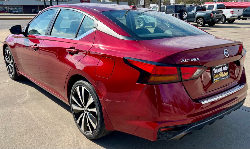 2022 Nissan Altima Image 5
