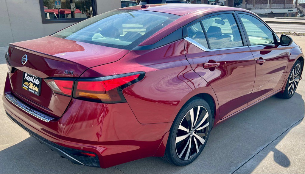 2022 Nissan Altima Image 7