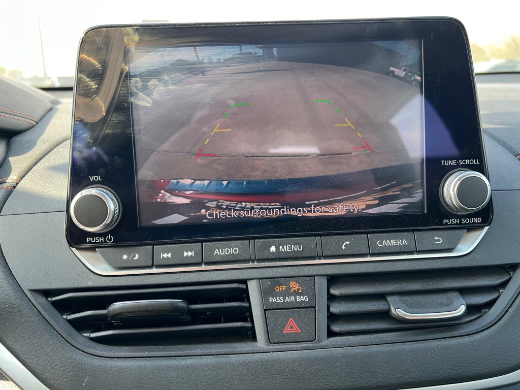 2022 Nissan Altima Image 15