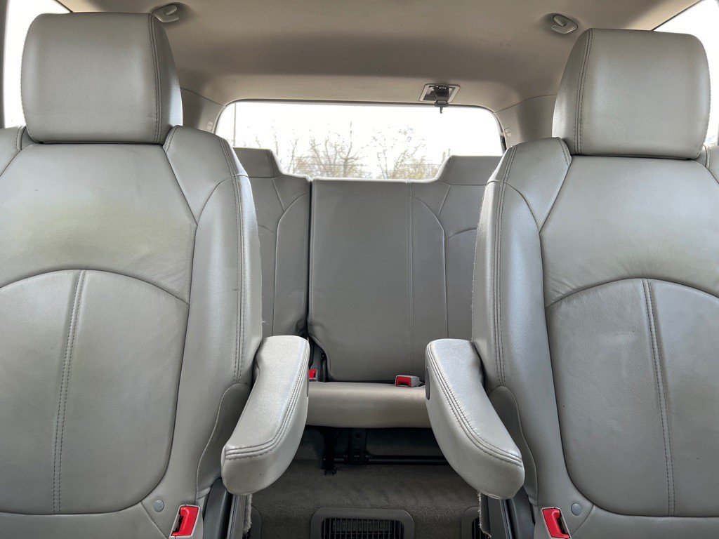 2016 GMC Acadia Image 19