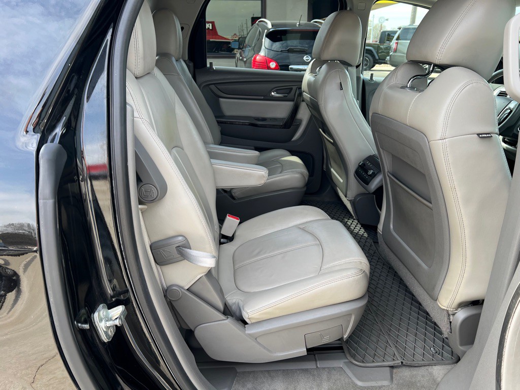 2016 GMC Acadia Image 21