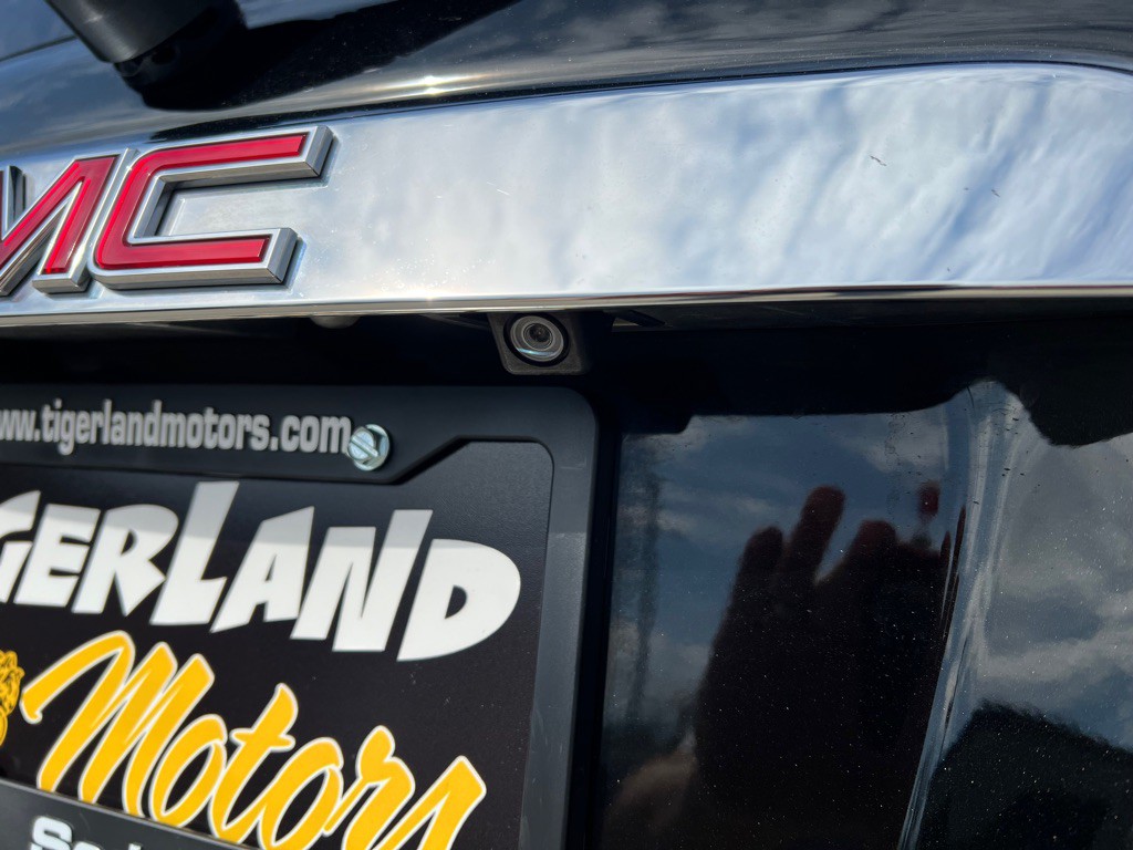 2016 GMC Acadia Image 25