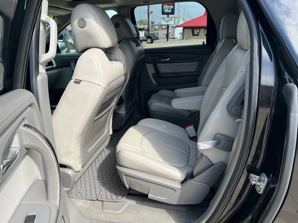 2016 GMC Acadia Image 28