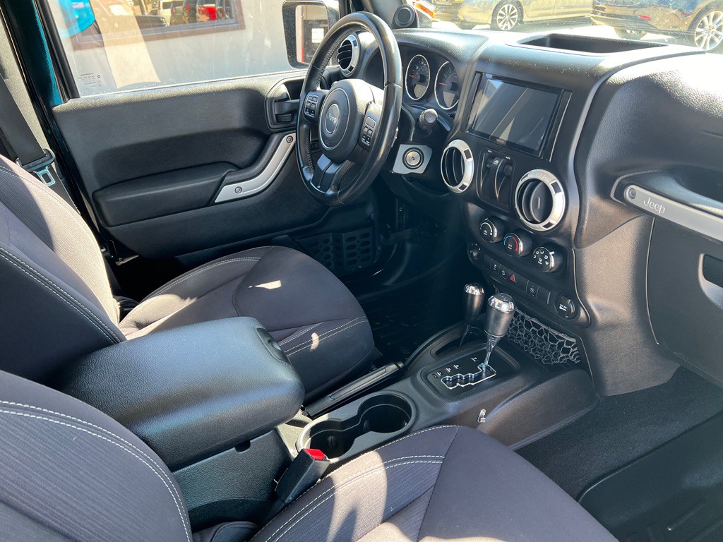 2014 Jeep Wrangler Image 13