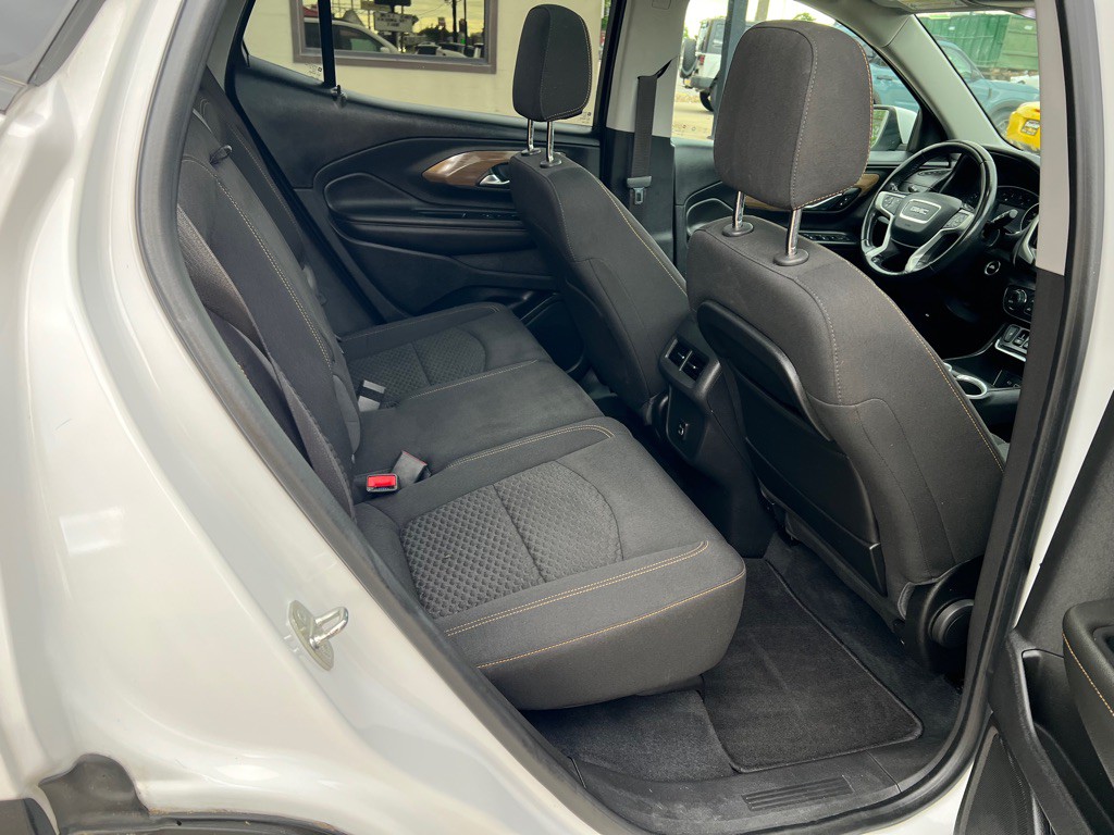 2021 GMC Terrain Image 16