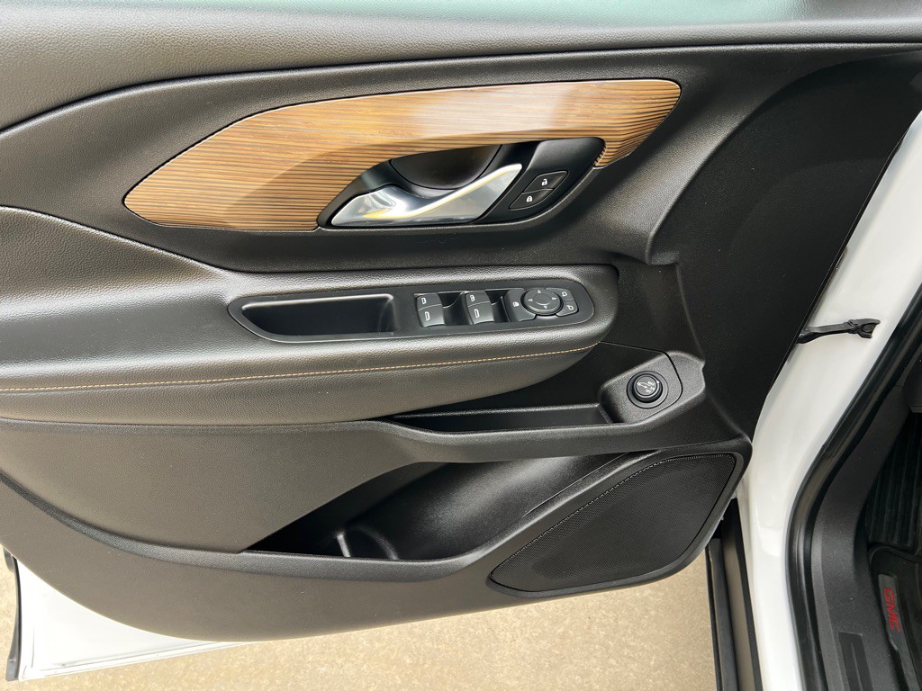 2021 GMC Terrain Image 26