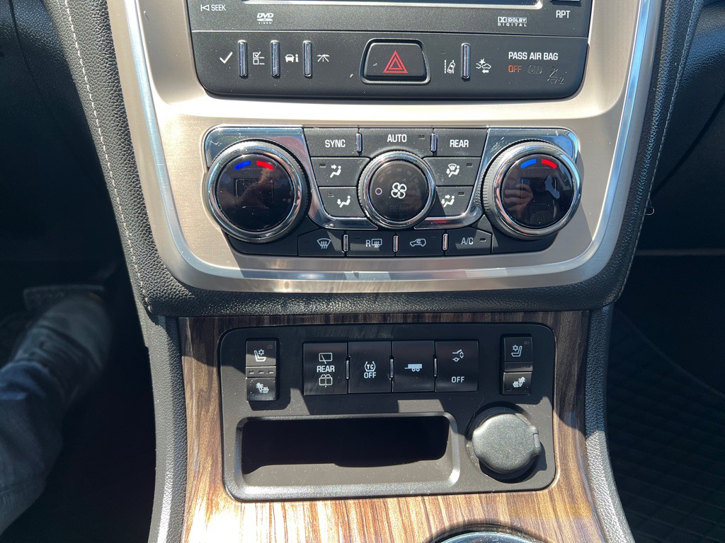 2014 GMC Acadia Image 35