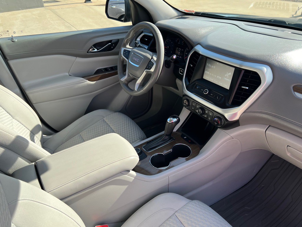 2019 GMC Acadia Image 13