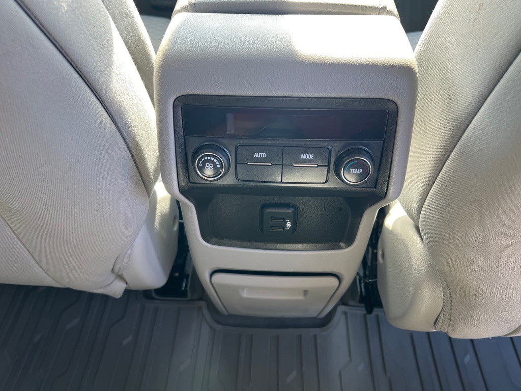 2019 GMC Acadia Image 16