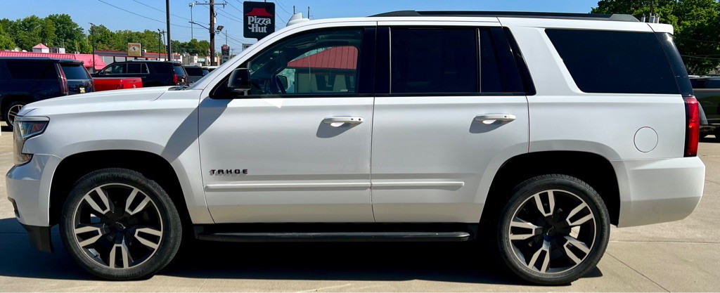 2019 Chevrolet Tahoe Image 3