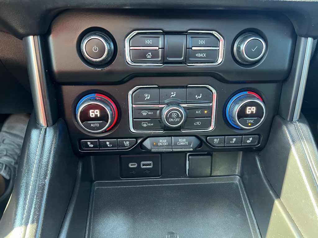 2021 Chevrolet Tahoe Image 32