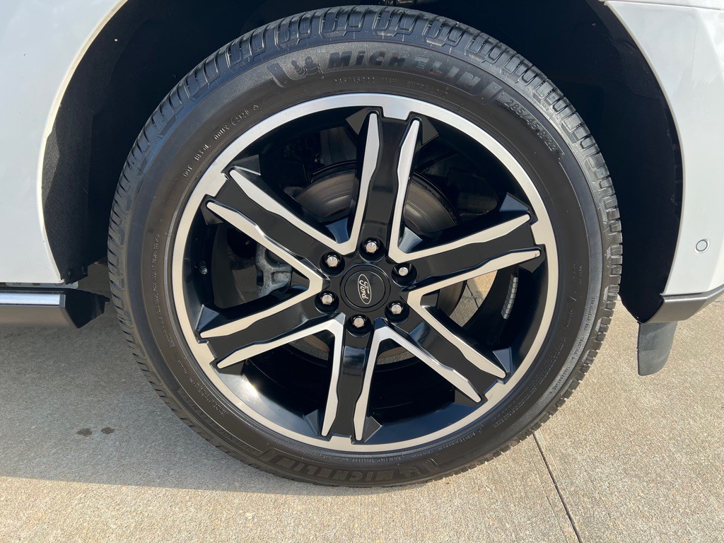2021 Ford Expedition Image 9