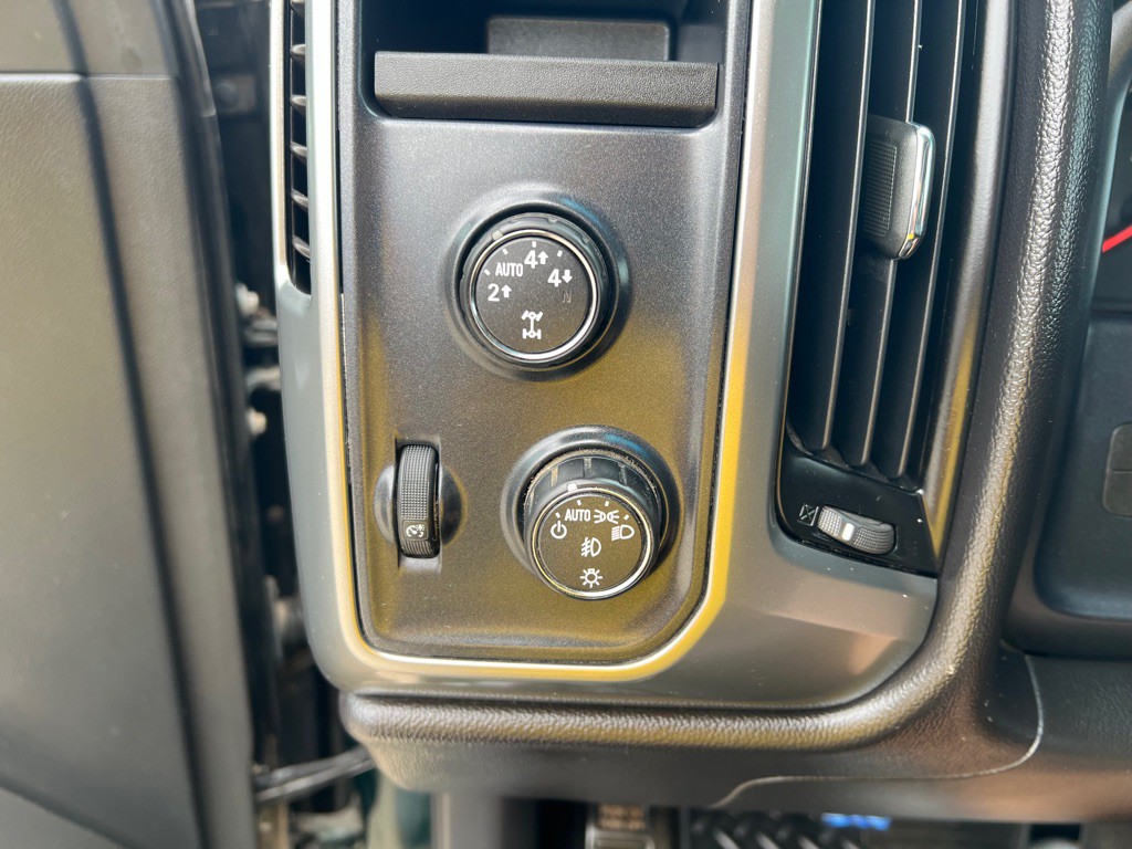 2015 Chevrolet Silverado 1500 Image 21