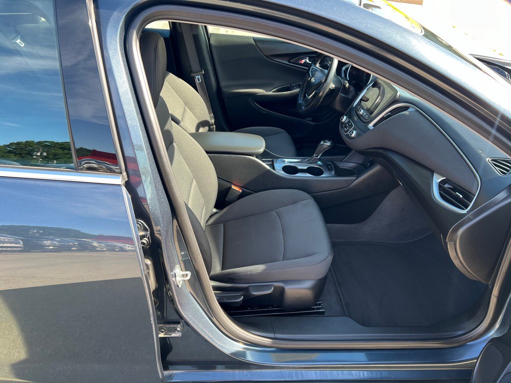 2020 Chevrolet Malibu Image 10