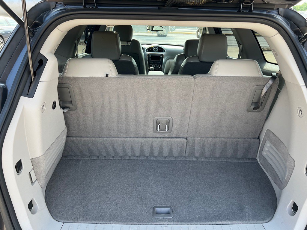 2015 Buick Enclave Image 16