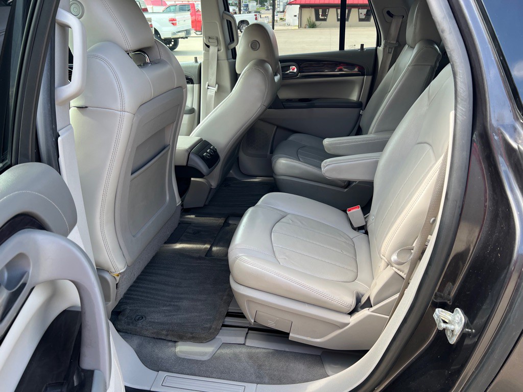 2015 Buick Enclave Image 17