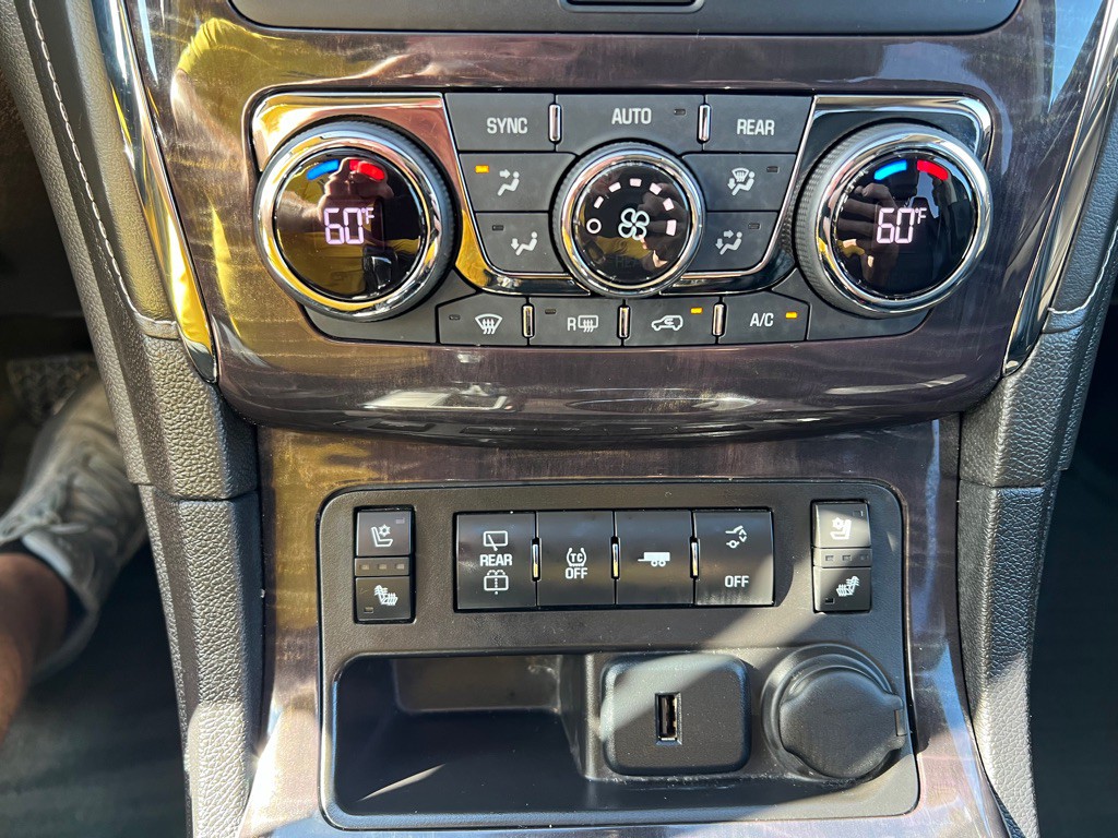 2015 Buick Enclave Image 33