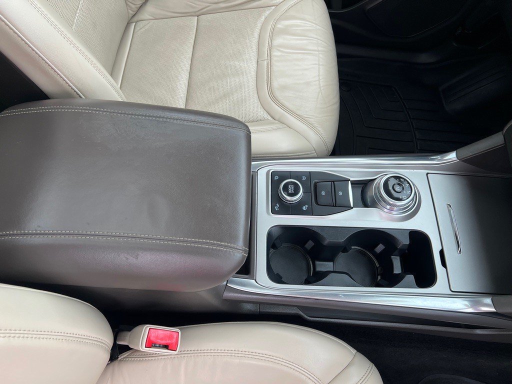2020 Ford Explorer Image 15