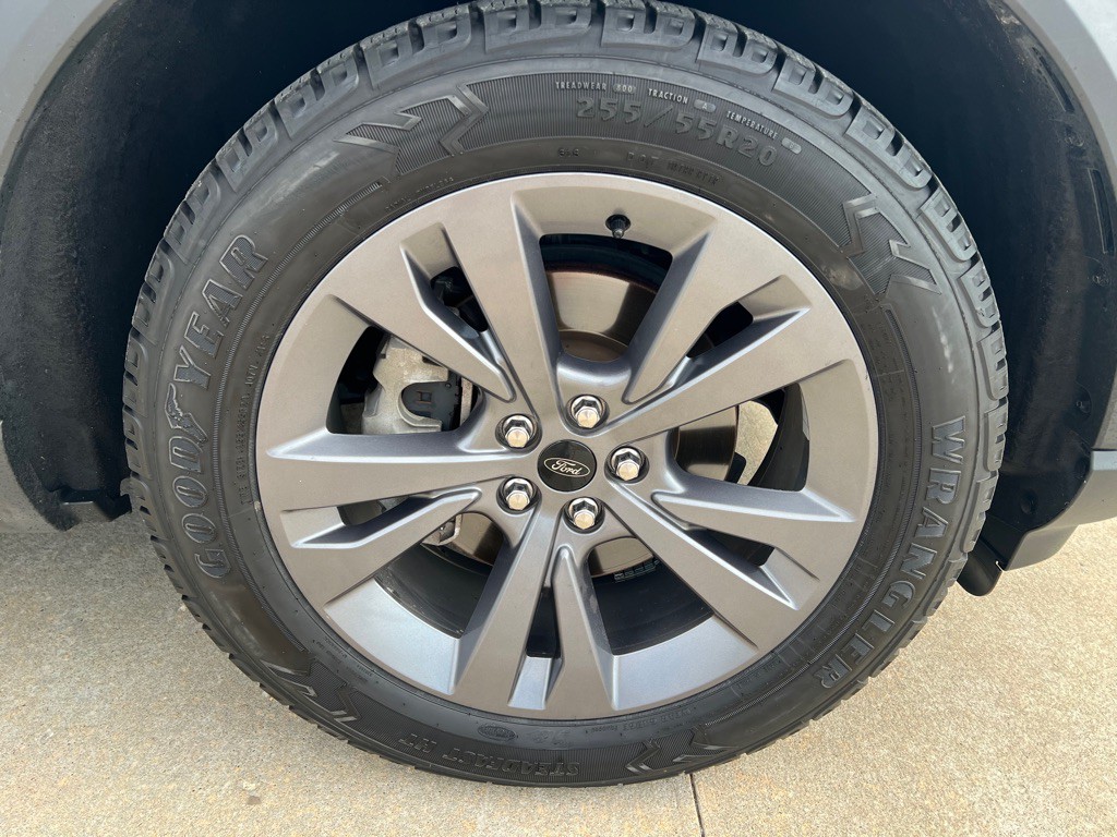 2022 Ford Explorer Image 9