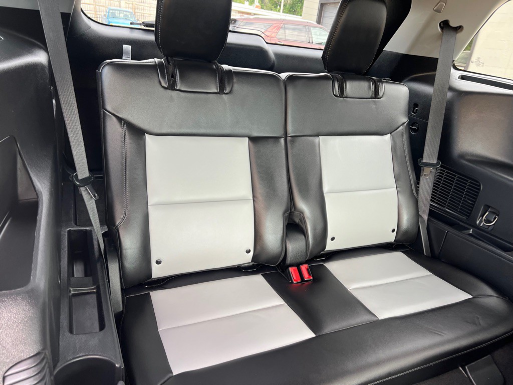 2022 Ford Explorer Image 16