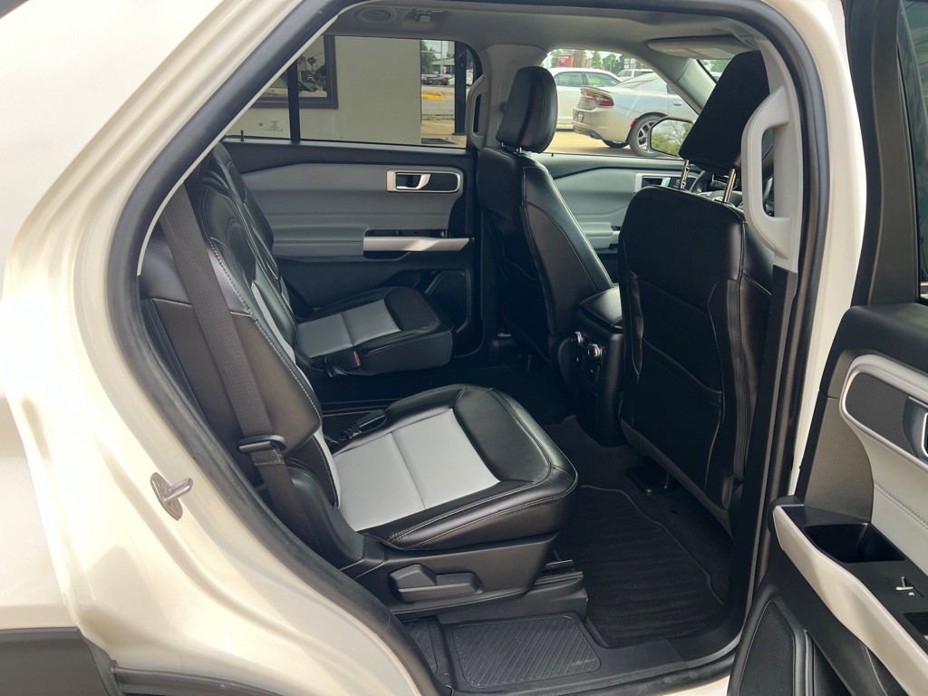 2022 Ford Explorer Image 17