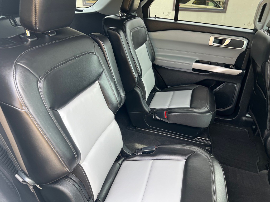 2022 Ford Explorer Image 18