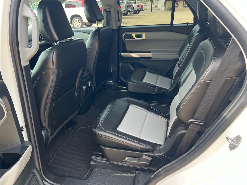 2022 Ford Explorer Image 23